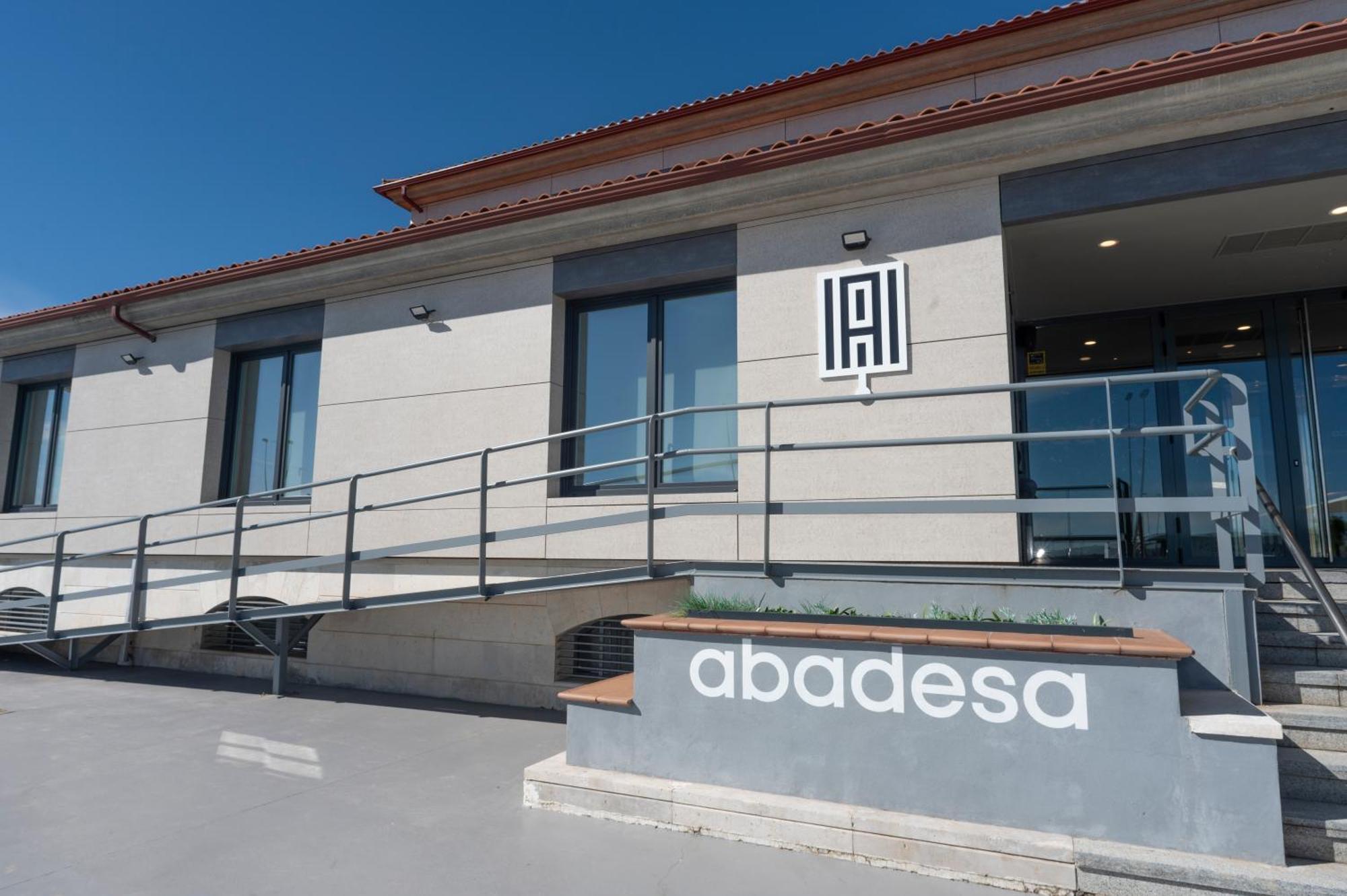 Restaurante Hotel Abadesa Villagonzalo Pedernales Екстер'єр фото